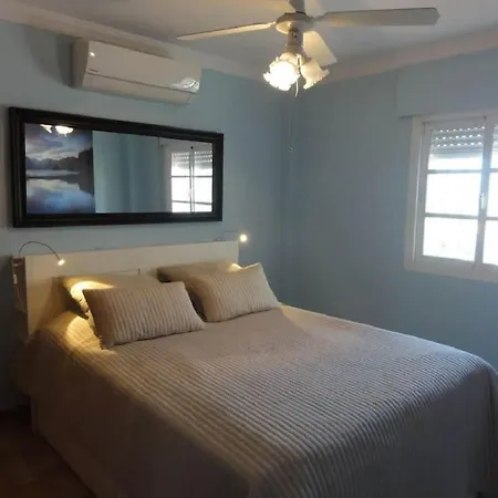First Line With 3 Bedrooms And Parking, * נרחה