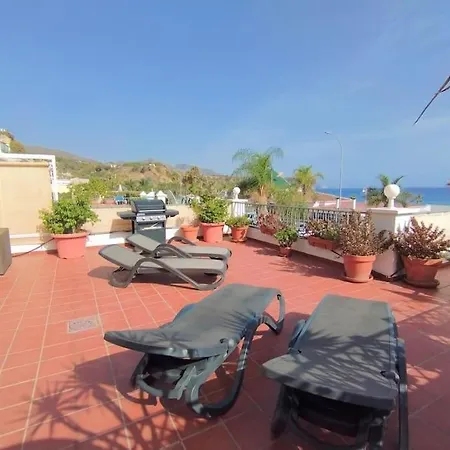 First Line With 3 Bedrooms And Parking, Апартаменти *